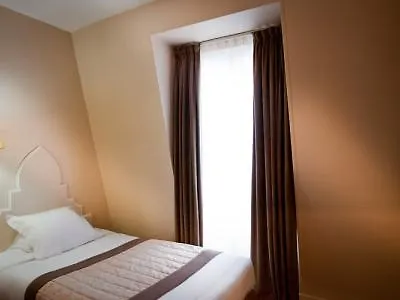*** Hotel Magda Champs Elysees Paris Frankreich