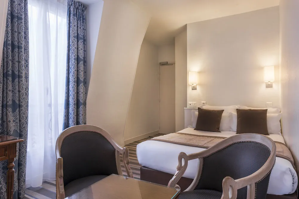 *** Hotel Magda Champs Elysees Paris France